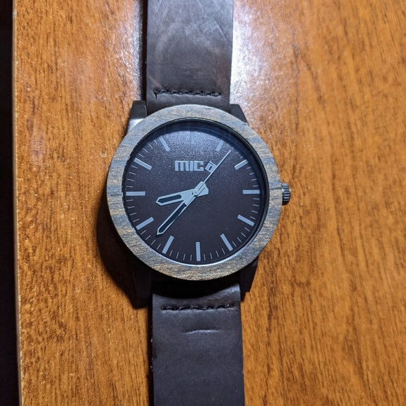 The Morris Kodiak Scroll Wood Watch by Mica - Picture 4 of 10